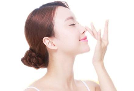 玻尿酸注射隆鼻的價(jià)格是多少？